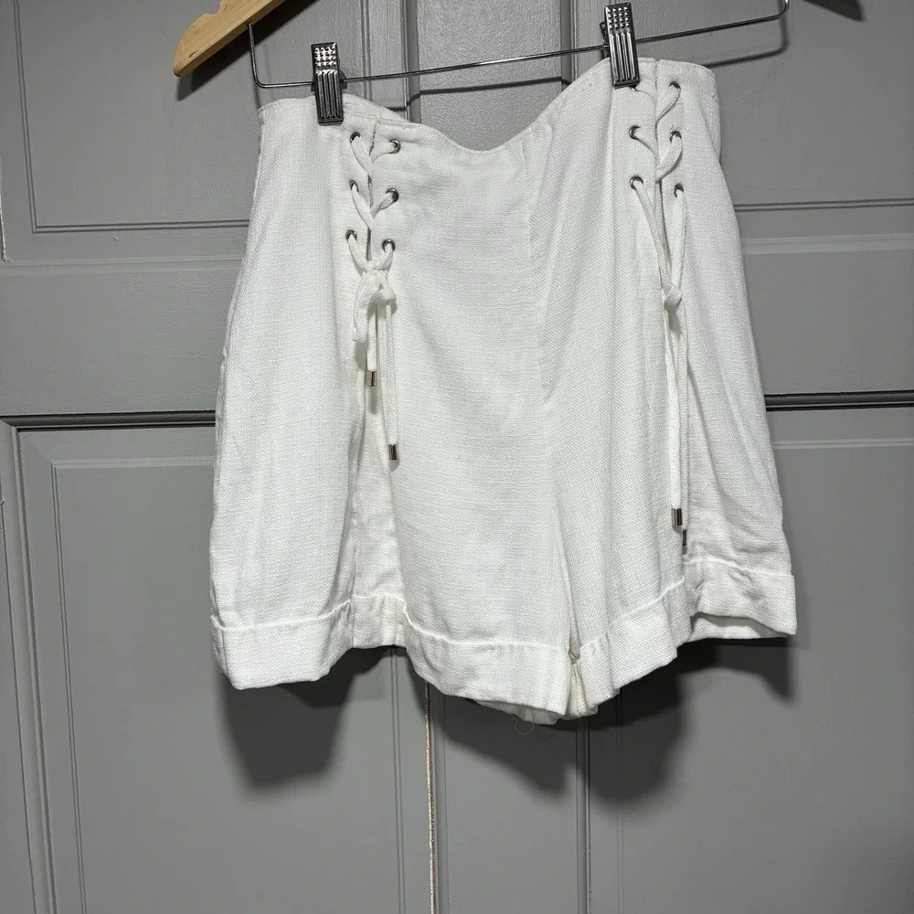 Club Monaco Womens Casual Short White 4(S) High Waist Lightweight Casual‎ Grunge - Picture 4 of 15